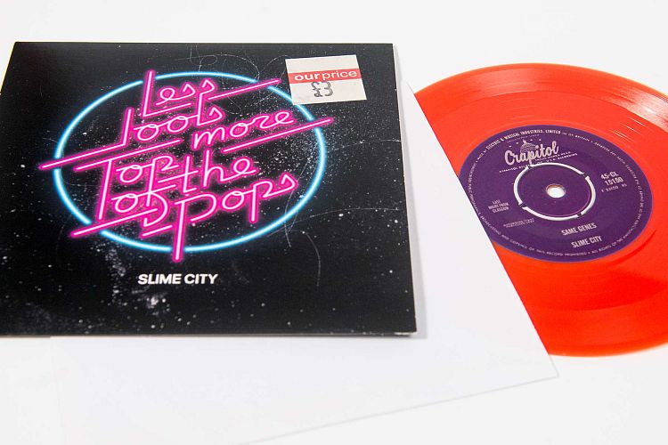 Colour 7" vinyl with optional centre hole..