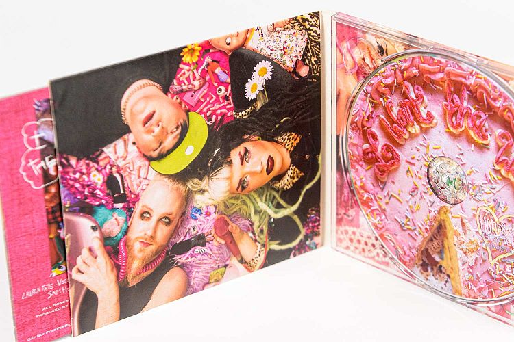 4 page Digipak with booklet