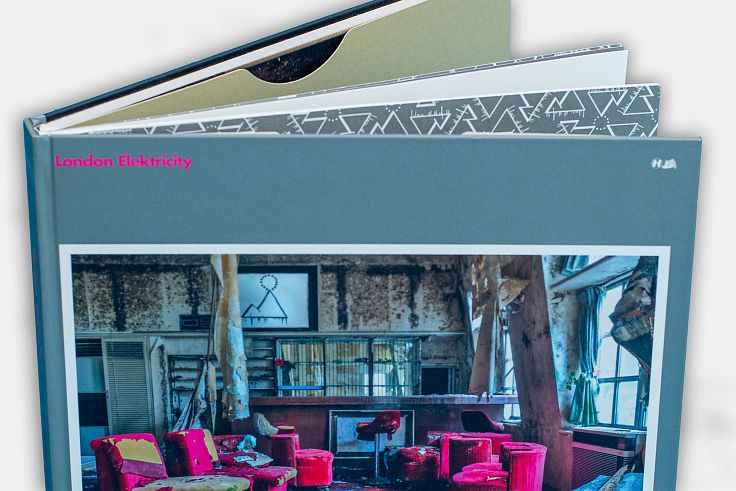 Vinyl sleeves and pages all neatly bound into one 12" vinyl book.