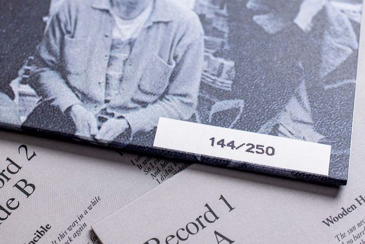 Serialisation with printed individual numbering.