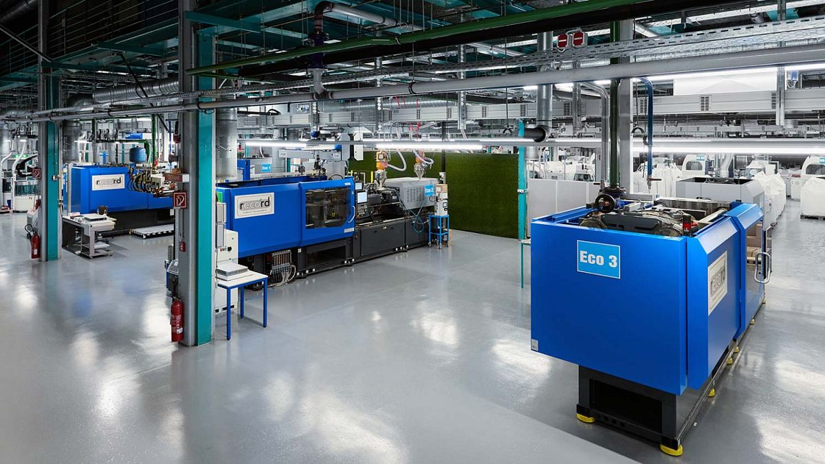 Injection moulded PET record press