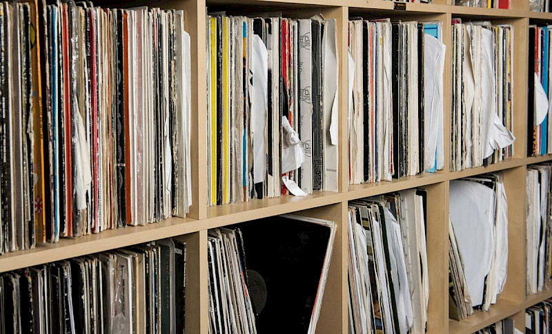 vinyl record storage